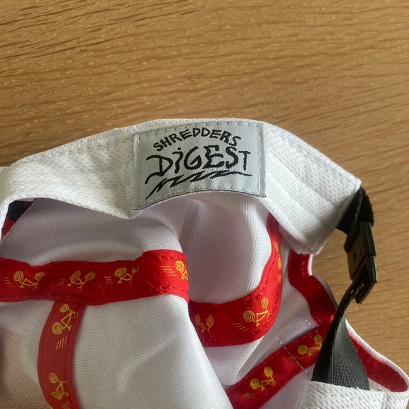 New Shredders Digest Cycling Cap Hat White - Picture 6 of 9